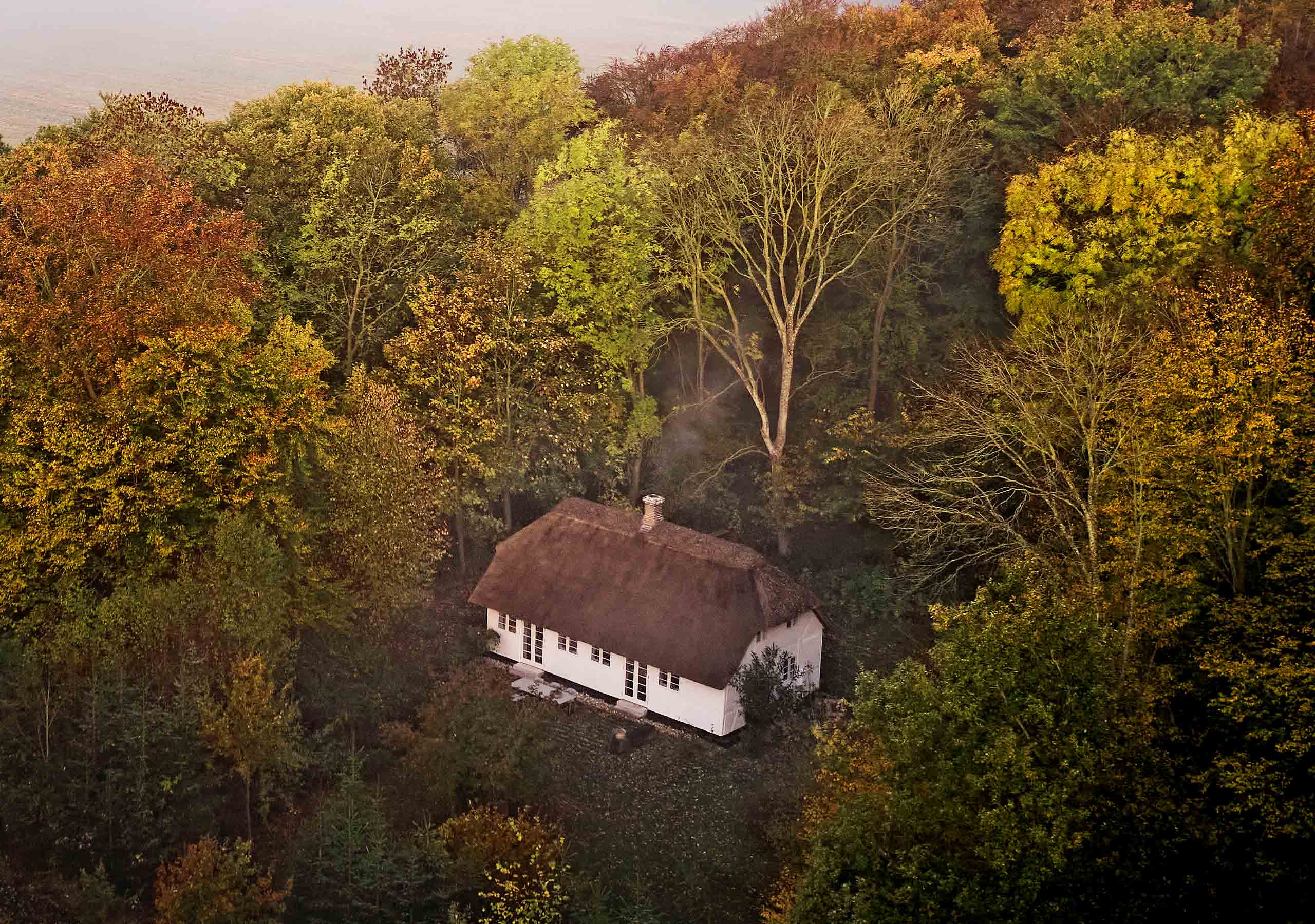 Design-Ferienhaus im skandinavischen Wohnstil von NOVALI Guesthouses – hochwertig einrichten, erfolgreich vermieten und designaffin mieten in Dänemark.